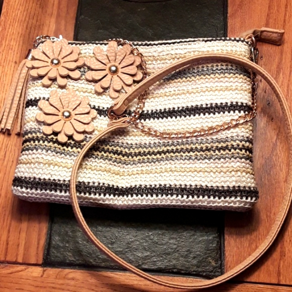 SANDRA  ROBERTS SQUARED PURSE